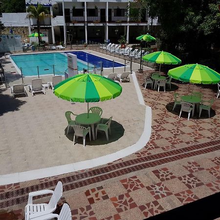 Hotel Villa Maritza Melgar Esterno foto