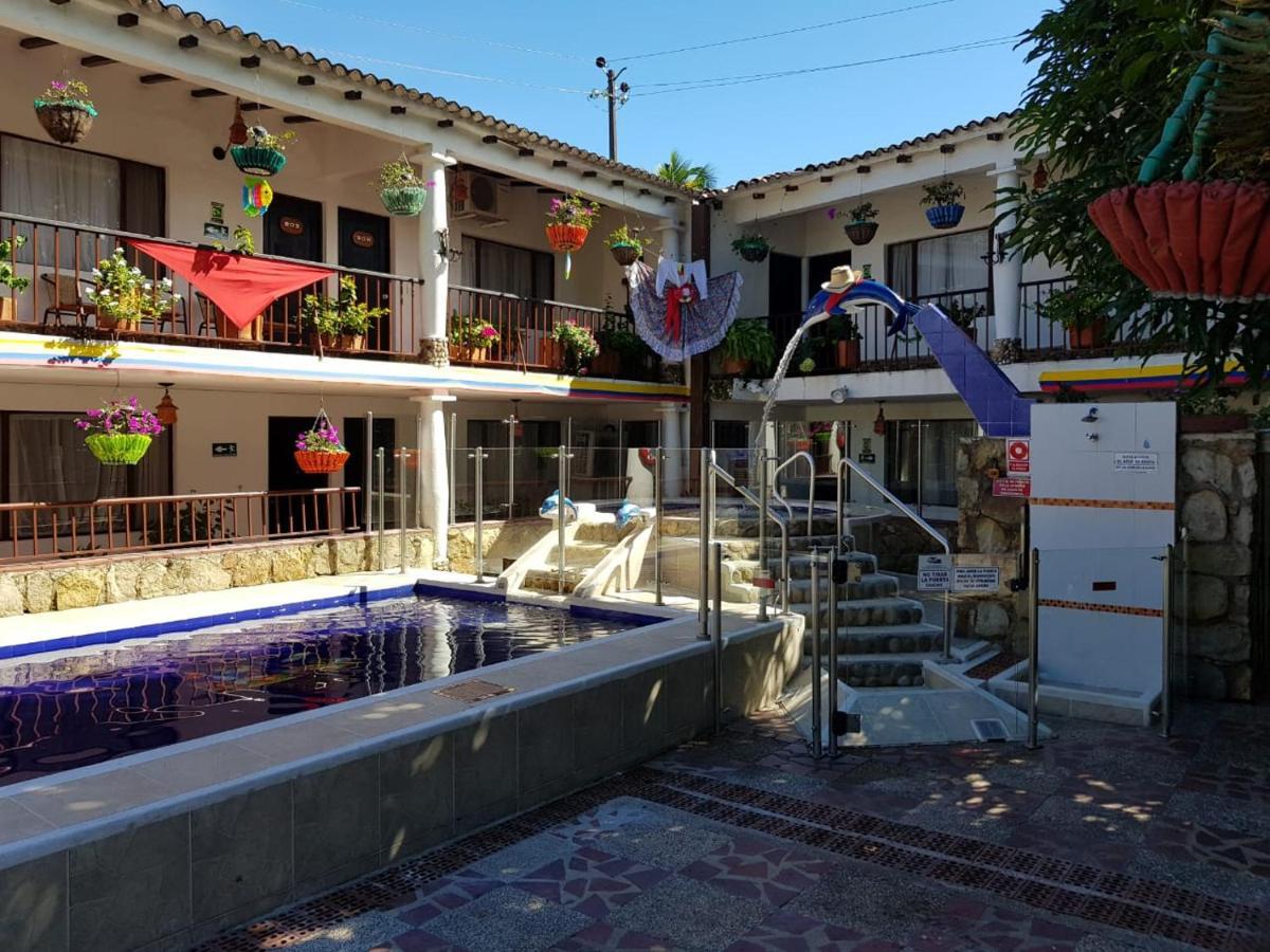 Hotel Villa Maritza Melgar Esterno foto