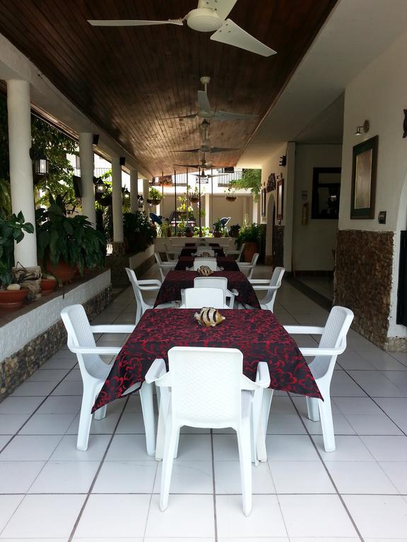 Hotel Villa Maritza Melgar Esterno foto