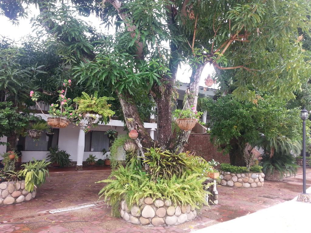 Hotel Villa Maritza Melgar Esterno foto