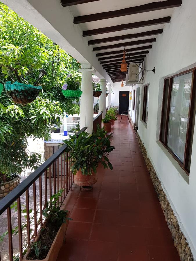 Hotel Villa Maritza Melgar Esterno foto