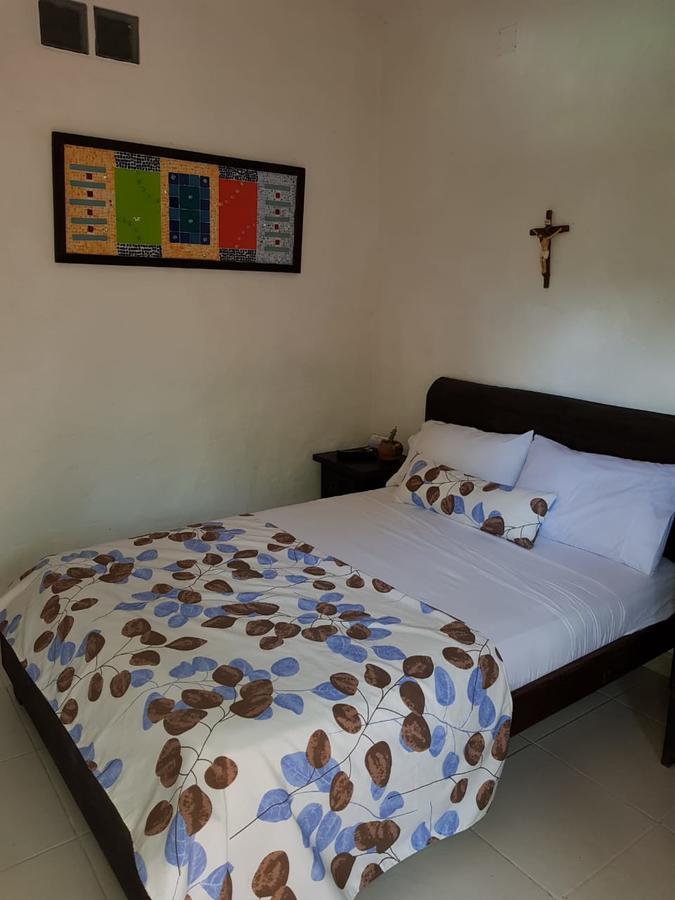 Hotel Villa Maritza Melgar Esterno foto